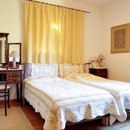 Elegant Stone Mansion In Historic Mystras Apartment Exterior photo